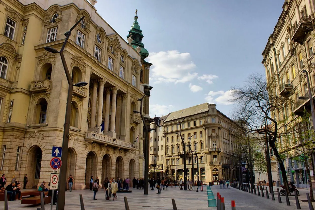 Deluxe In The Heart Of The City Budapest